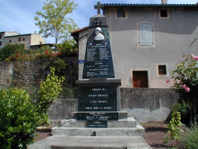 Le monument aux morts de CEILHES et ROCOZELS.